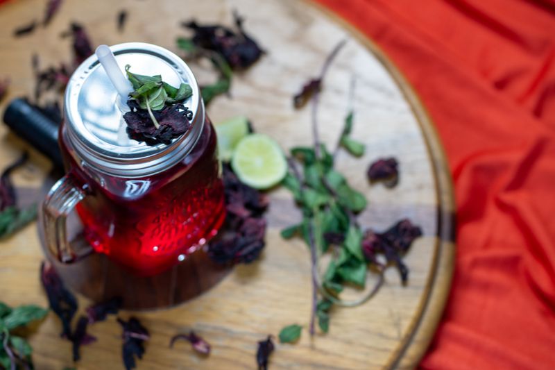 Agua fresca hibiscus flower drink
